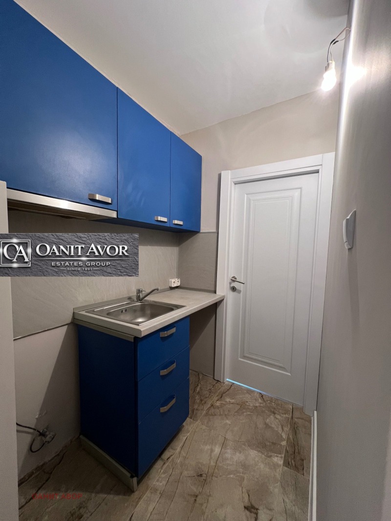 Продава 2-СТАЕН, гр. София, Банишора, снимка 2 - Апартаменти - 52641077