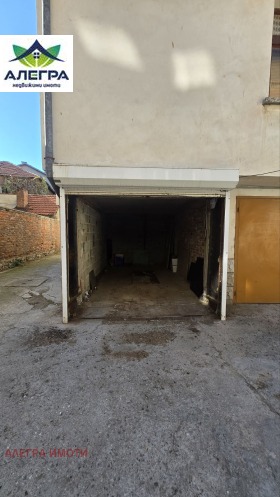 ГАРАЖ, ПАРКОМЯСТО, 16 m2