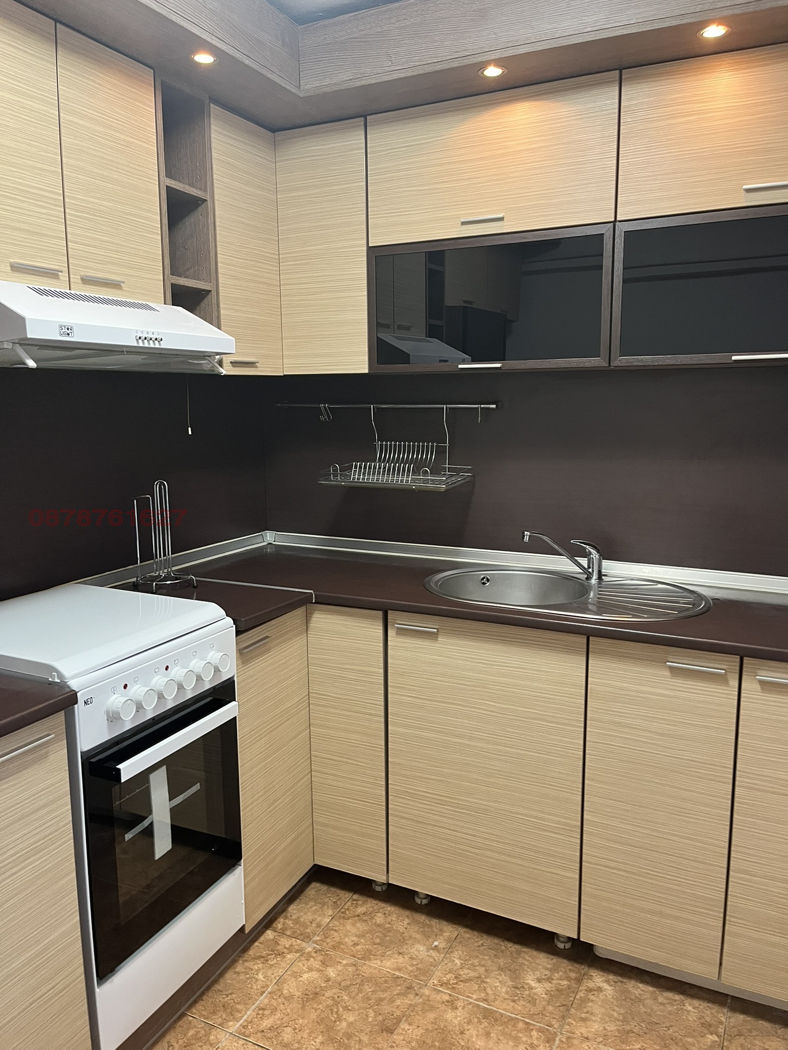 Продава 2-СТАЕН, гр. Варна, Левски 1