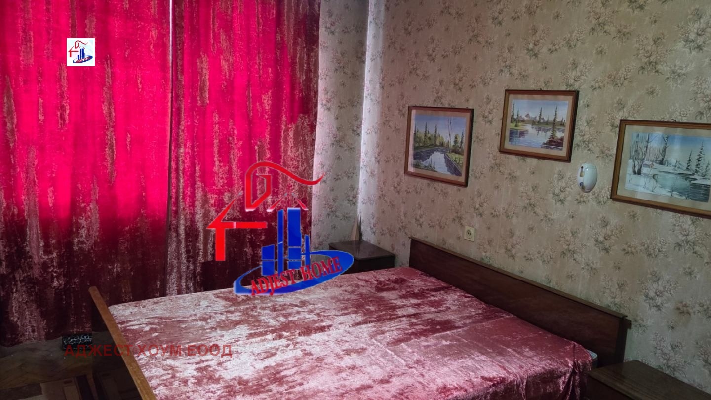 Продава 4-СТАЕН, гр. Шумен, Математическа гимназия, снимка 3 - Апартаменти - 54942143