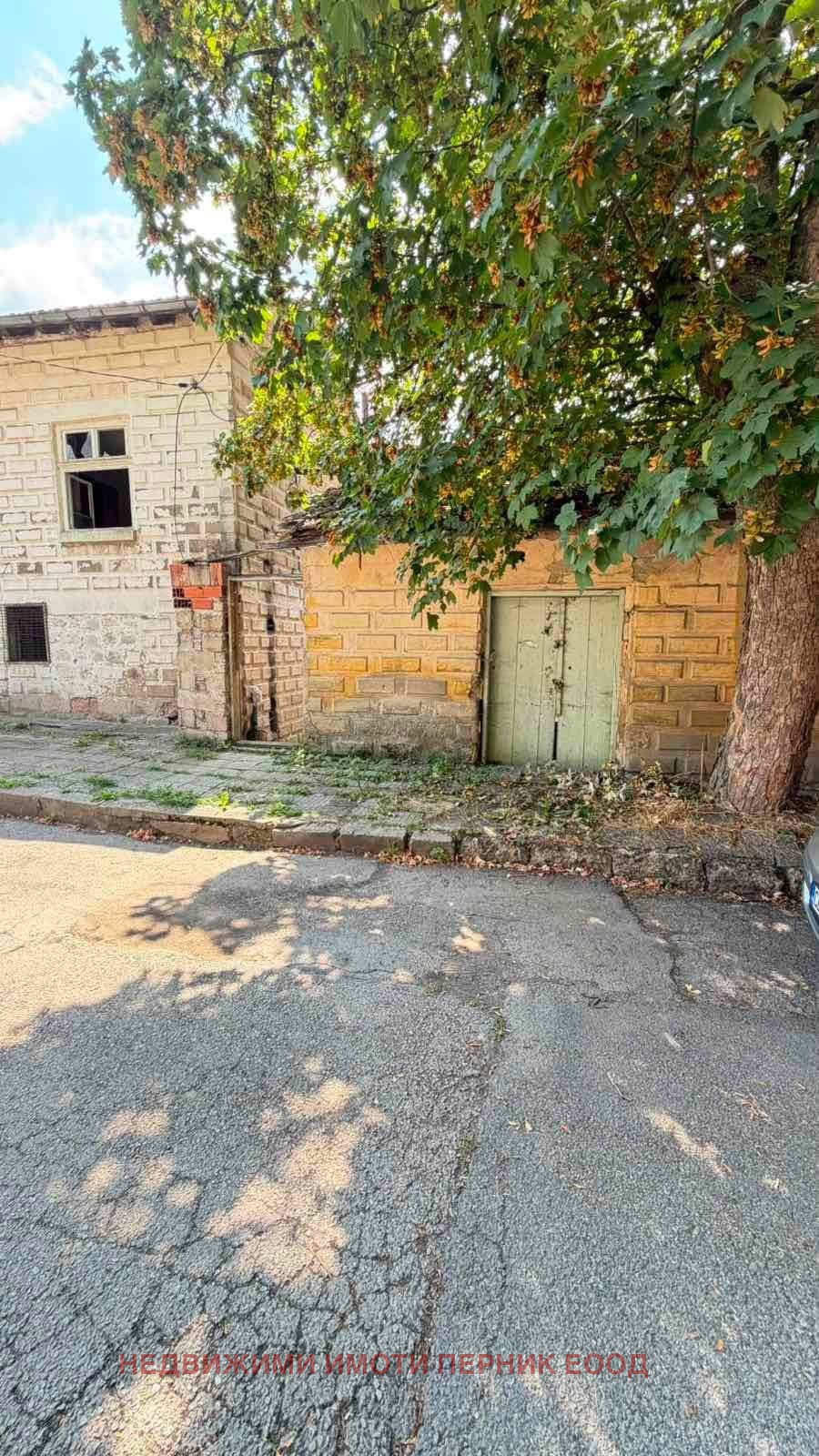 Продава ПАРЦЕЛ, гр. Батановци, област Перник, снимка 3 - Парцели - 55746549