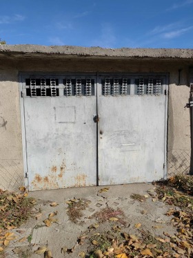 Garage Karlowo, region Plowdiw