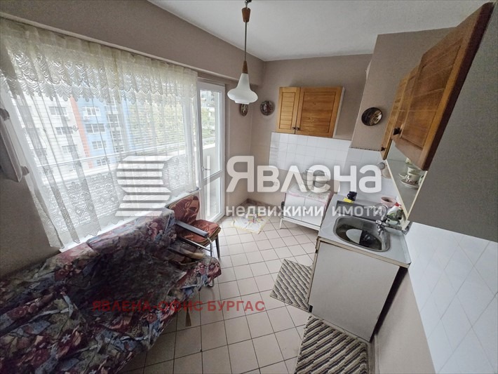 Продава 2-СТАЕН, гр. Бургас, Зорница, снимка 6 - Апартаменти - 52346444