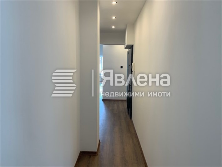 Продава 2-СТАЕН, гр. София, Център, снимка 6 - Апартаменти - 55039173