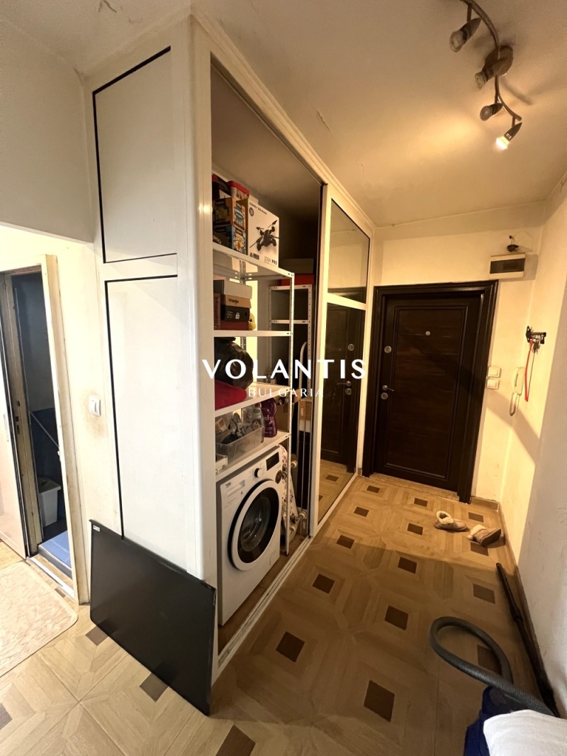 Продава 3-СТАЕН, гр. София, Лагера, снимка 2 - Апартаменти - 52535127