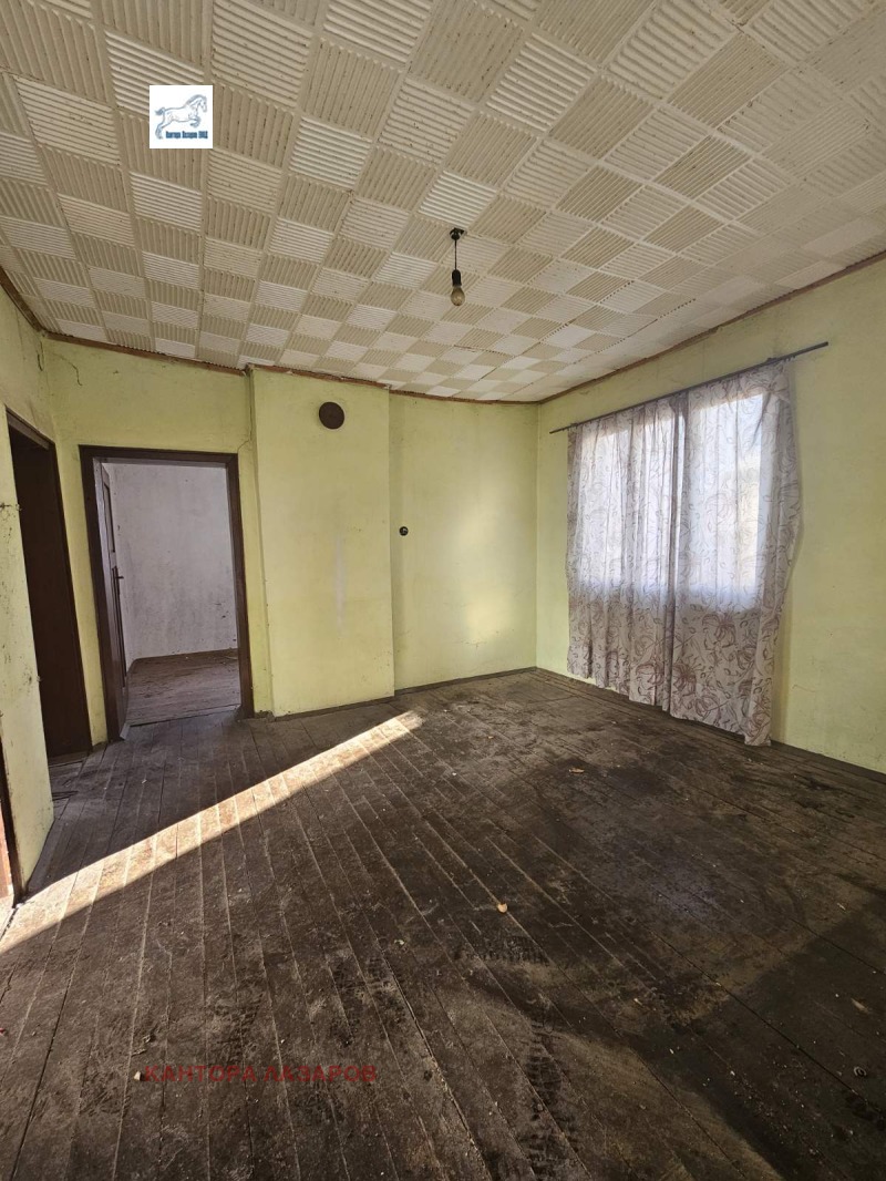 Продава КЪЩА, гр. Сапарева баня, област Кюстендил, снимка 3 - Къщи - 52311271