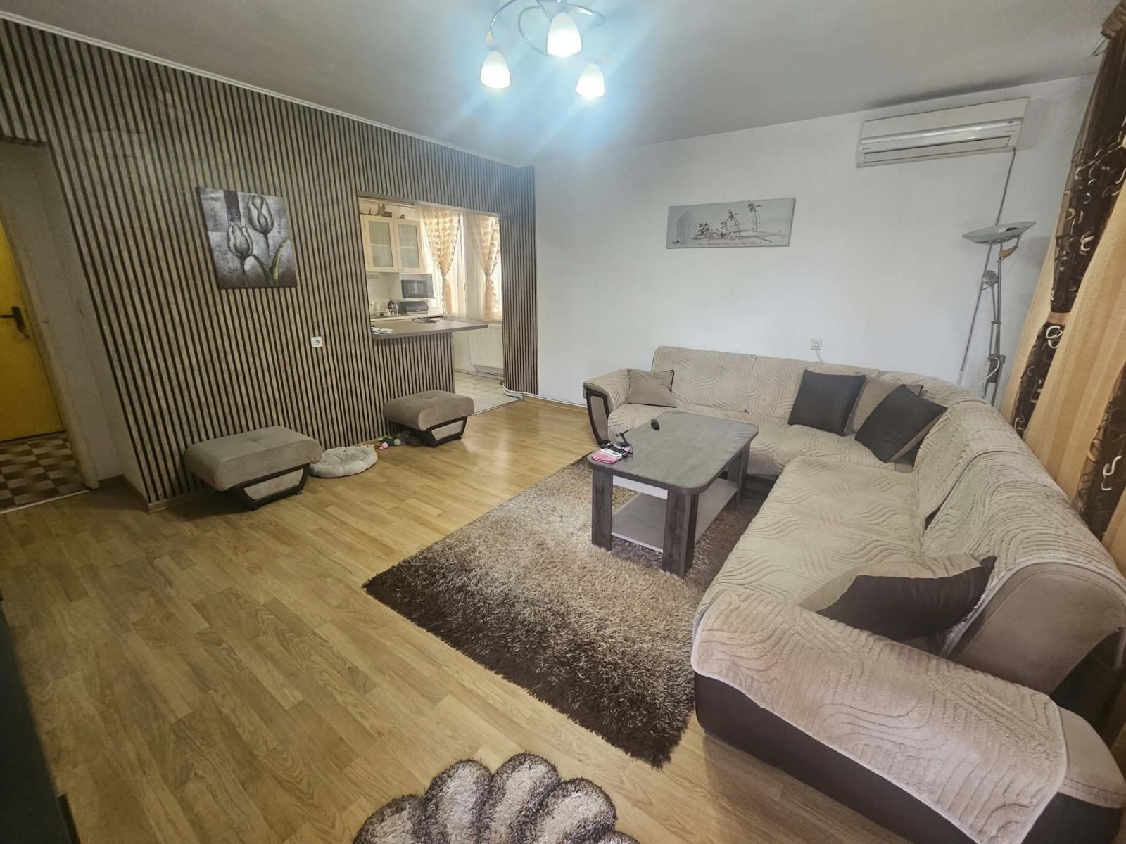 Продава ЕТАЖ ОТ КЪЩА, гр. Кърджали, Байкал, снимка 2 - Етаж от къща - 55745990