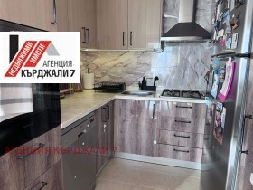 2 спальни Център, Кърджали 14