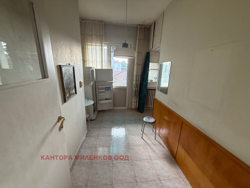 Продава  2-стаен град София , Център , 82 кв.м | 22024375 - изображение [7]