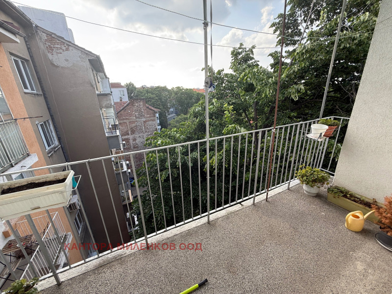 Продава  2-стаен град София , Център , 82 кв.м | 22024375