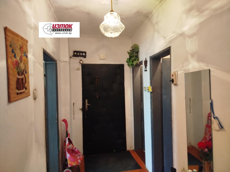 Продава  4-стаен област Пловдив , гр. Карлово , 110 кв.м | 21229381 - изображение [6]