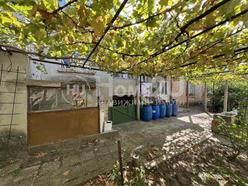 Продава КЪЩА, гр. Аксаково, област Варна, снимка 7 - Къщи - 52691836