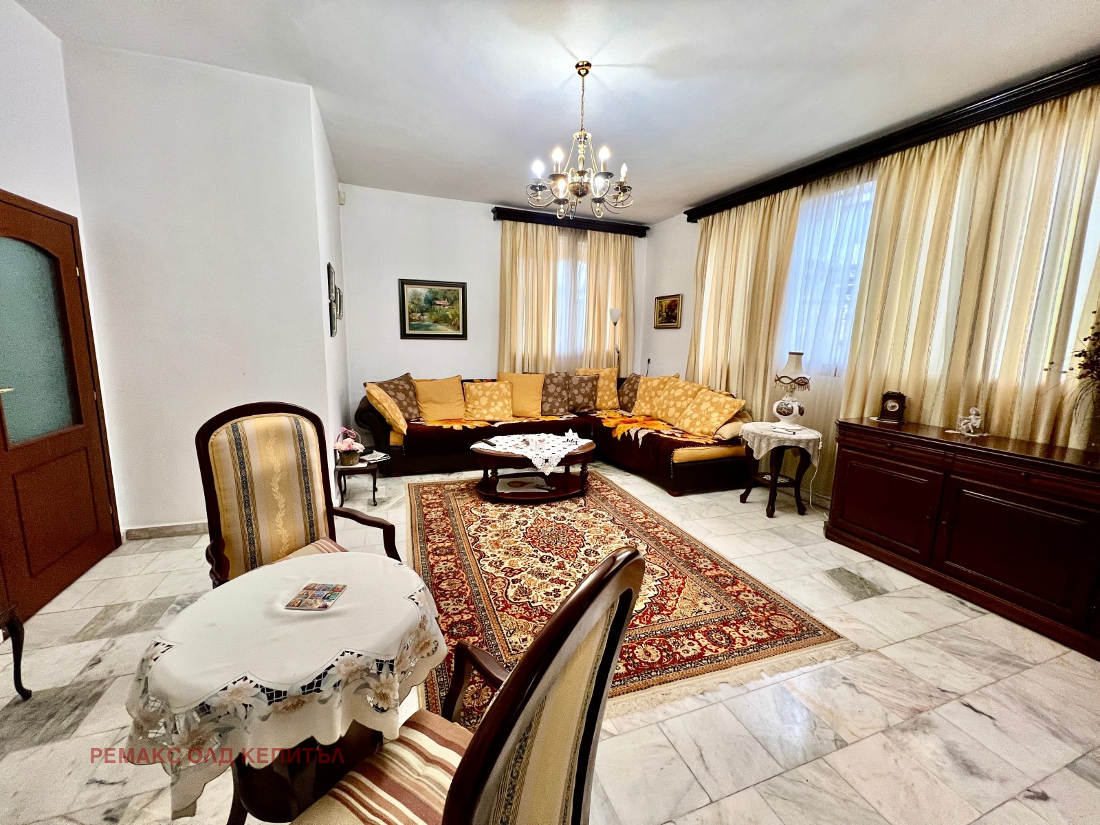 Продава КЪЩА, с. Арбанаси, област Велико Търново, снимка 2 - Къщи - 43711761