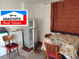 House Peshterna, region Lovech 4