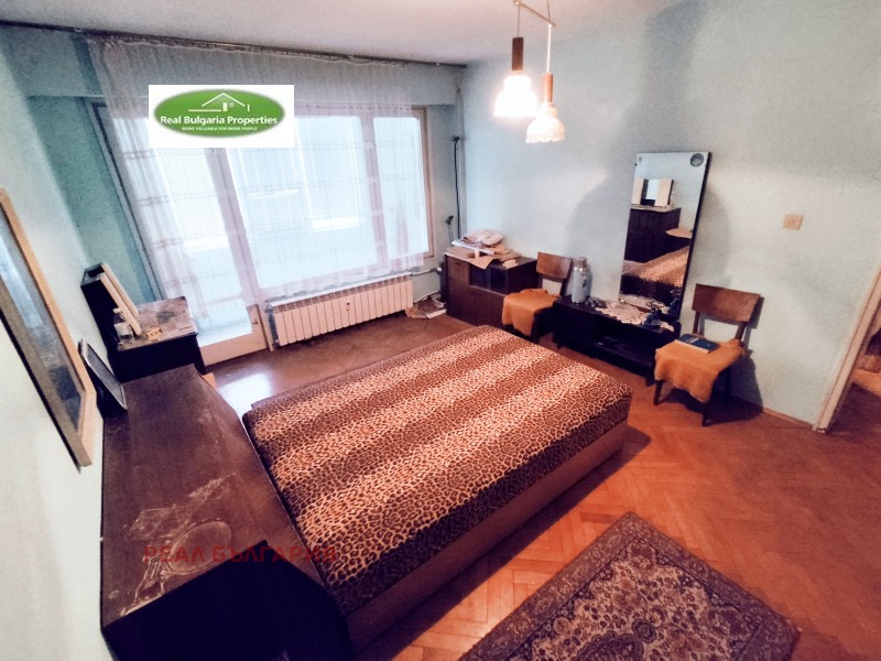 Продава 3-СТАЕН, гр. Русе, Възраждане, снимка 2 - Апартаменти - 52303738