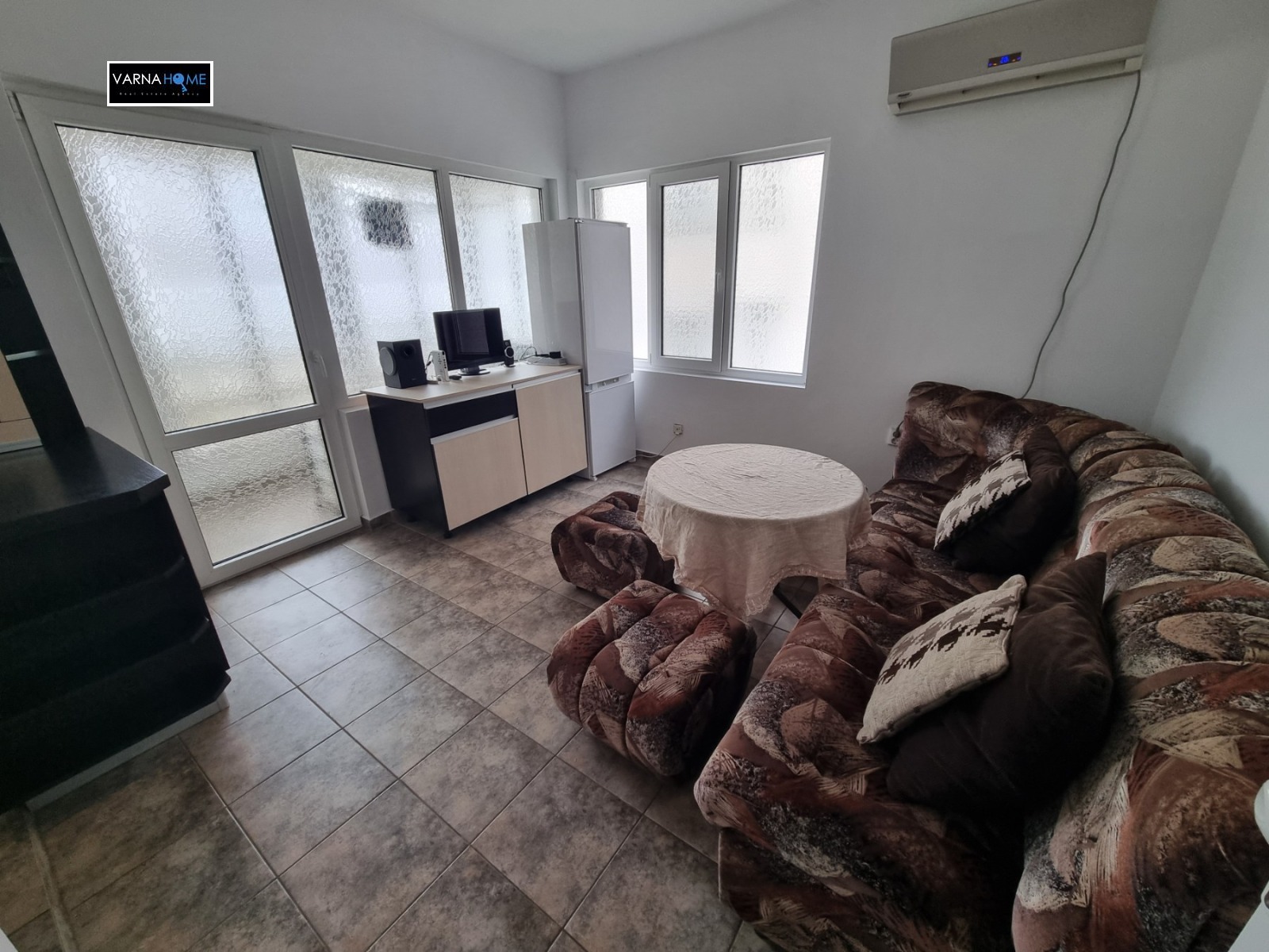 Продава 3-СТАЕН, гр. Варна, Колхозен пазар, снимка 2 - Апартаменти - 50383307