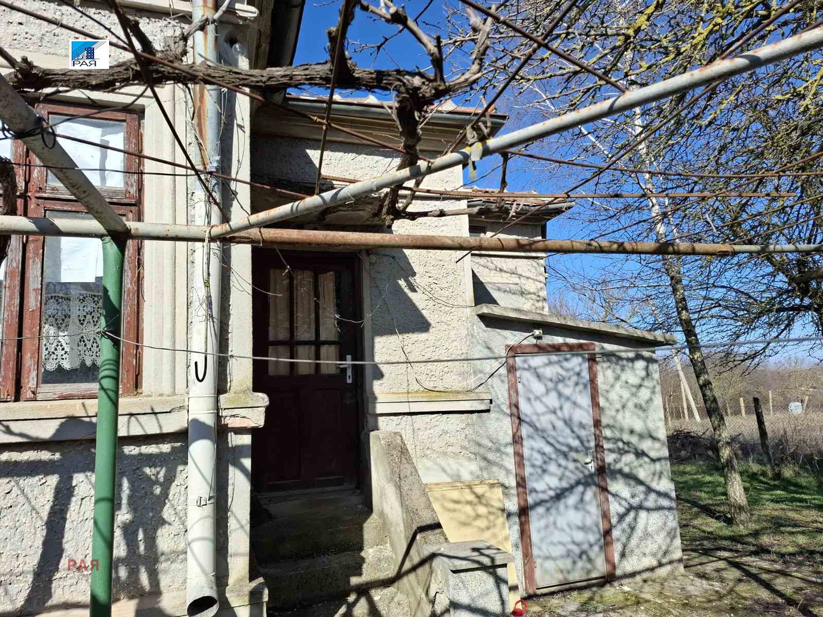 Продава КЪЩА, с. Миладиновци, област Добрич, снимка 3 - Къщи - 53771873