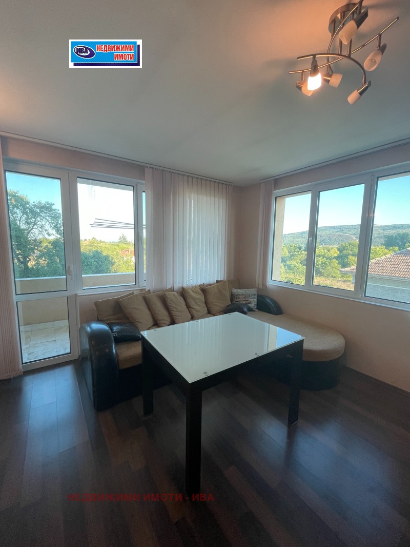 Продава  Етаж от къща област Велико Търново , с. Първомайци , 220 кв.м | 95855346