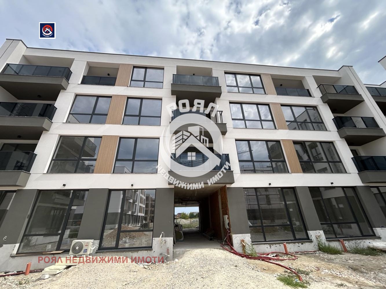 Продава 2-СТАЕН, гр. Пловдив, Остромила, снимка 2 - Апартаменти - 54116704