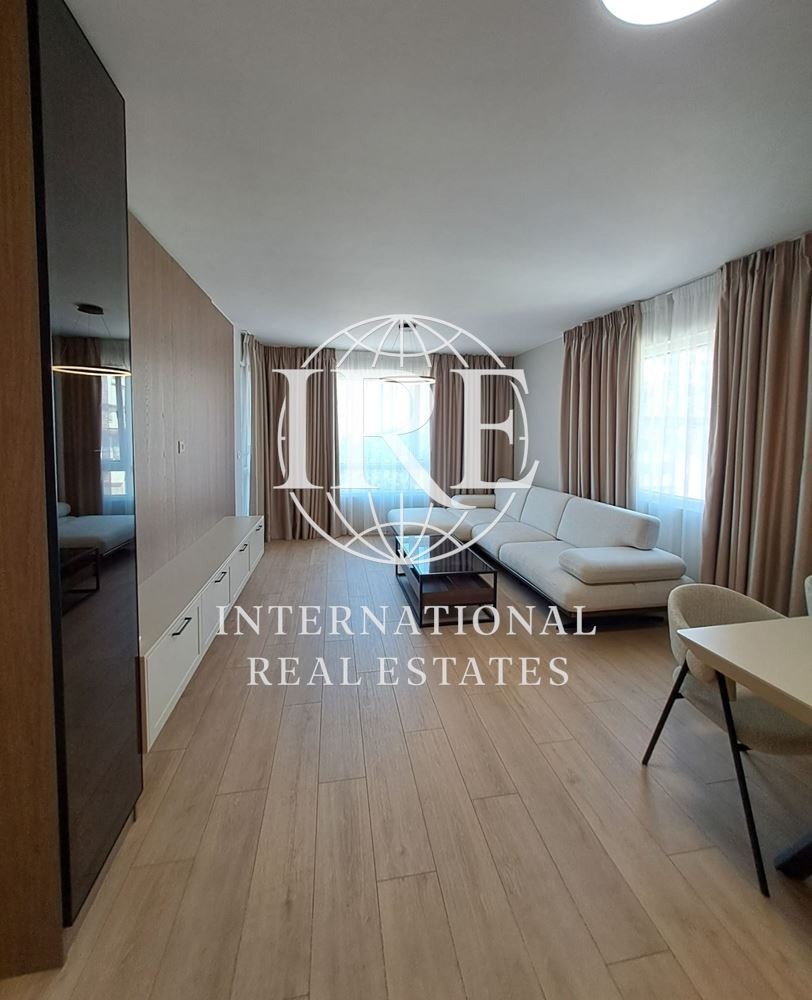 Продава 3-СТАЕН, гр. Варна, Център, снимка 2 - Апартаменти - 55708399