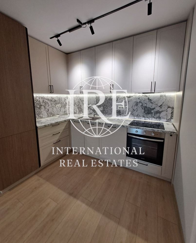 Продава 3-СТАЕН, гр. Варна, Център, снимка 3 - Апартаменти - 55708399