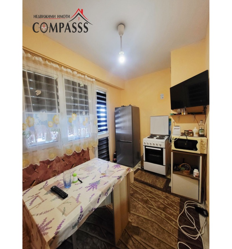 Продава 1-СТАЕН в град Добрич, Иглика - 45 кв.м / 39 000 € » 76 277.37 лв., КОМПАС 7