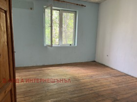 3 slaapkamers Oborishte, Sofia 5