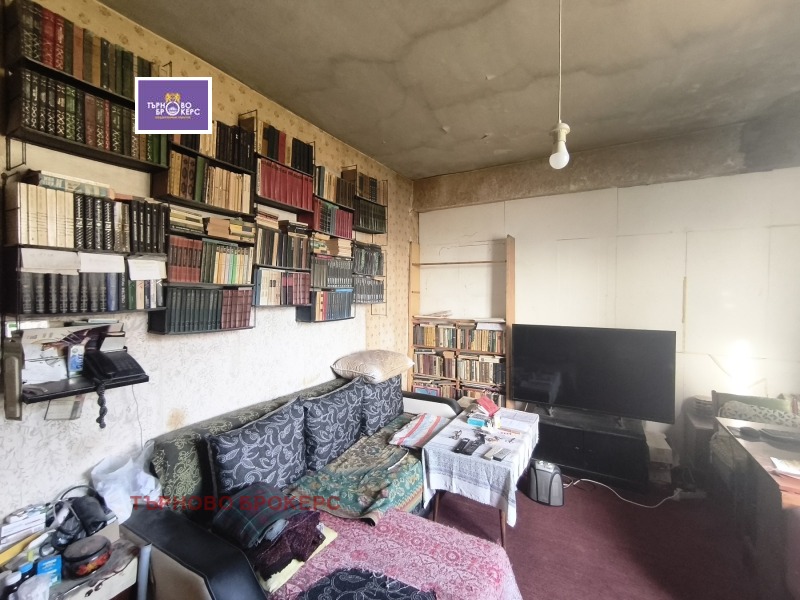 Продава 2-СТАЕН, гр. Велико Търново, Чолаковци, снимка 2 - Апартаменти - 52277798