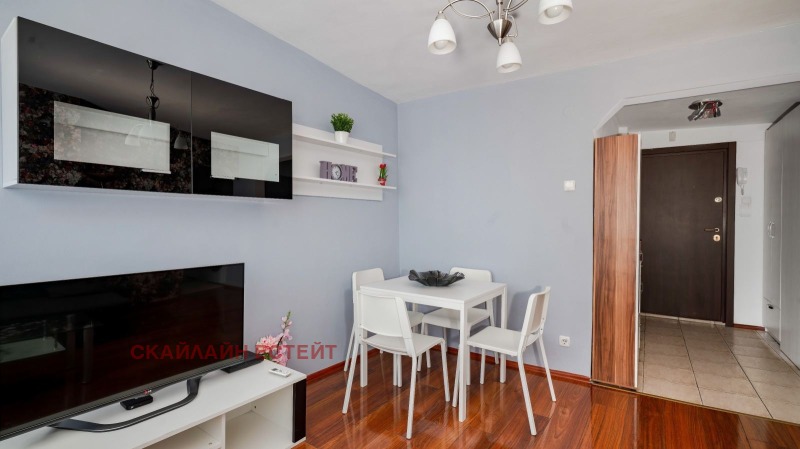 Продава 2-СТАЕН, гр. София, Център, снимка 7 - Апартаменти - 52391000