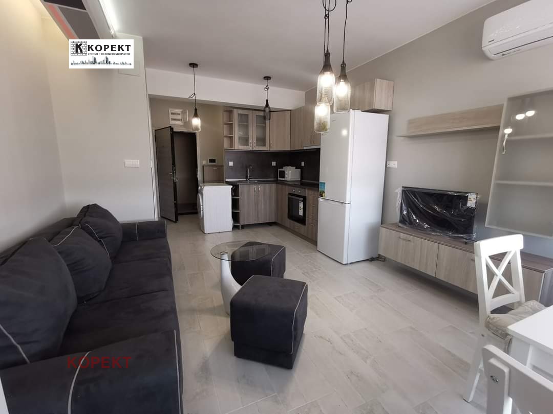 Продава 2-СТАЕН, гр. Плевен, Широк център, снимка 2 - Апартаменти - 54880253