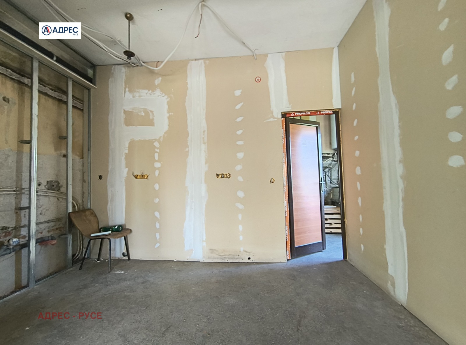 Продава КЪЩА, с. Брестовица, област Русе, снимка 13 - Къщи - 54357687