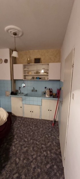 1 chambre Orel, Razgrad 5