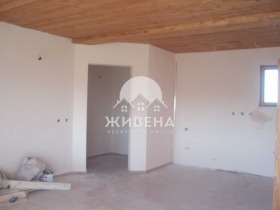 Casa Seltse, regione Dobrič 8