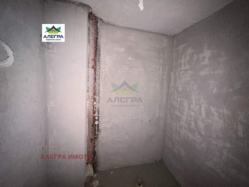 Продава 2-СТАЕН, гр. Пазарджик, Устрем, снимка 2 - Апартаменти - 53442046