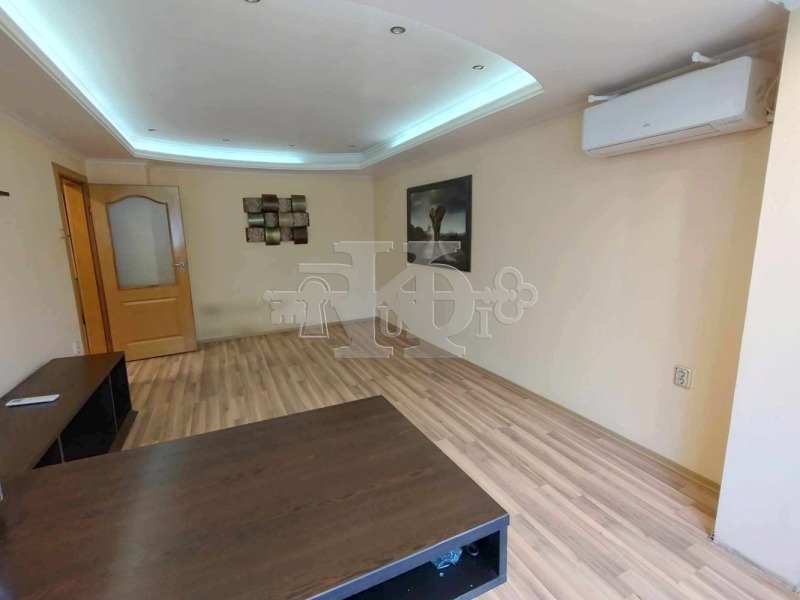 De vânzare  2 dormitoare Dobrici , Balic , 70 mp | 81622015 - imagine [3]