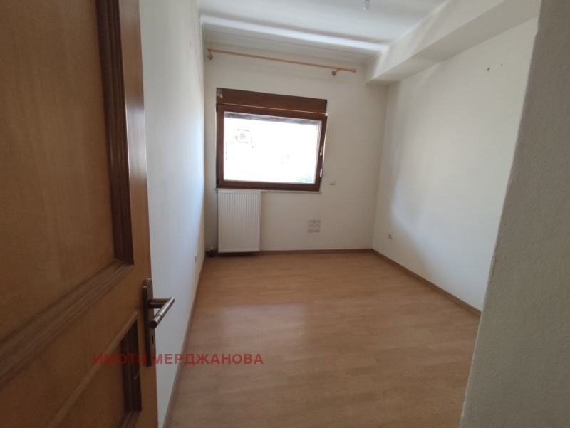 Продава МНОГОСТАЕН, Извън страната, област Извън страната, снимка 4 - Апартаменти - 51921916