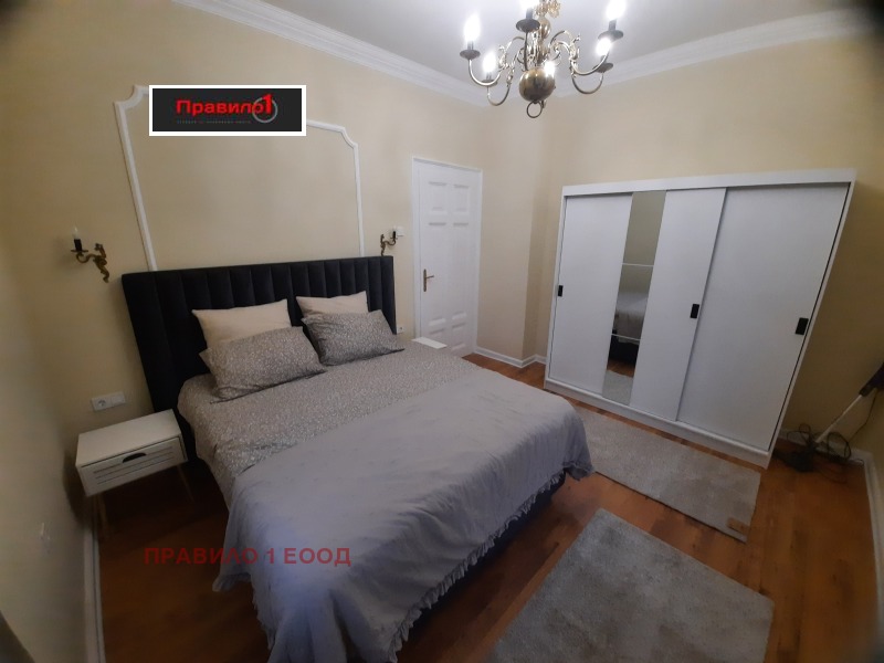 Продава ЕТАЖ ОТ КЪЩА, гр. Пловдив, Център, снимка 5 - Етаж от къща - 52412978