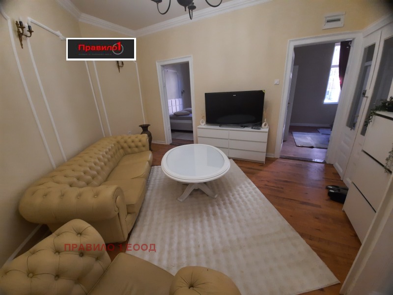 Продава ЕТАЖ ОТ КЪЩА, гр. Пловдив, Център, снимка 11 - Етаж от къща - 52412978