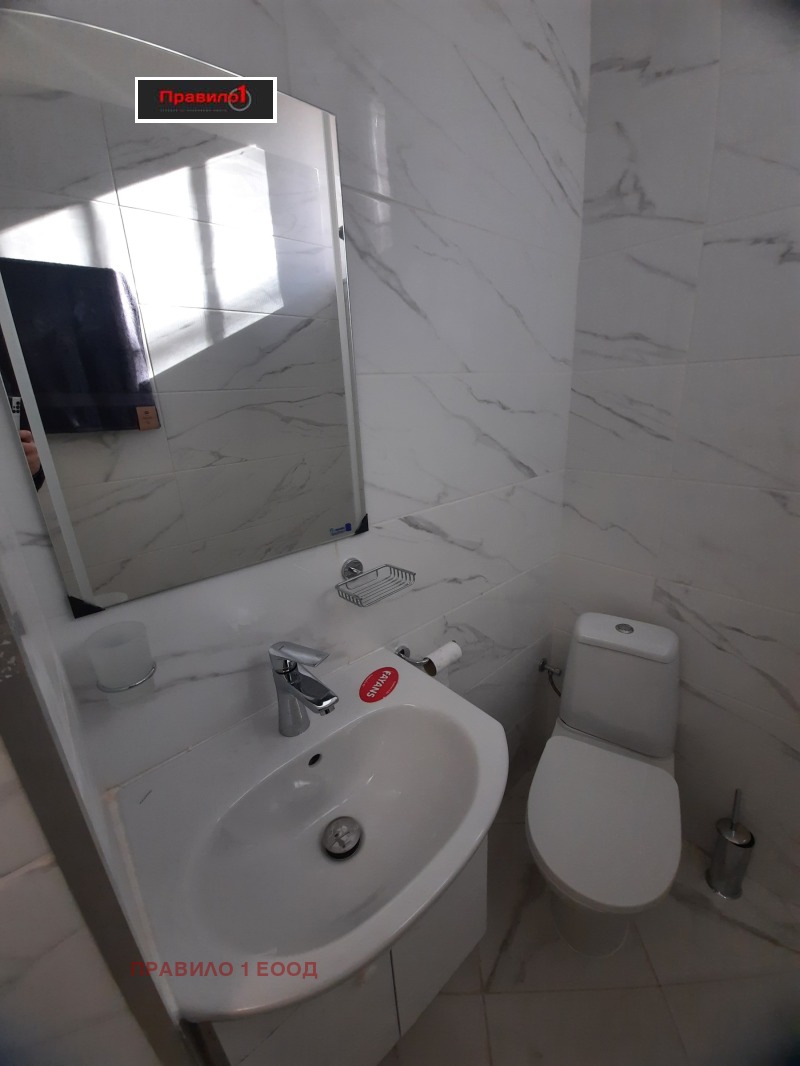 Продава ЕТАЖ ОТ КЪЩА, гр. Пловдив, Център, снимка 14 - Етаж от къща - 52412978