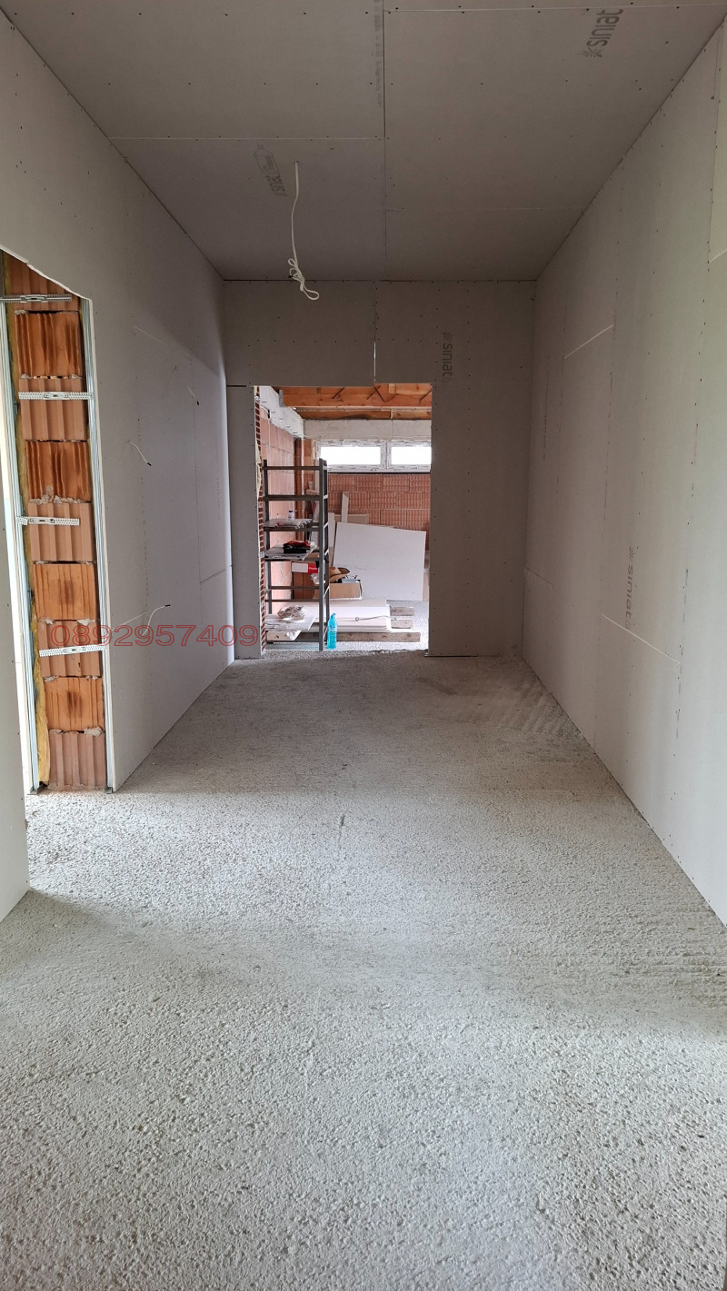 Продава КЪЩА, с. Баново, област Варна, снимка 8 - Къщи - 52784571