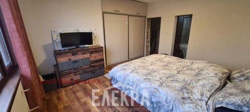 Продава КЪЩА, с. Юнец, област Варна, снимка 9 - Къщи - 52409634