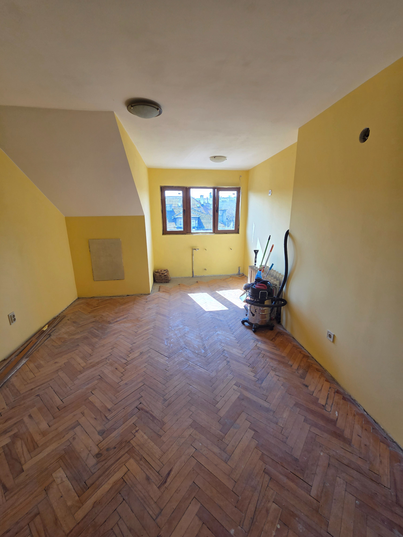 Продава 2-СТАЕН, гр. София, Оборище, снимка 2 - Апартаменти - 53791572