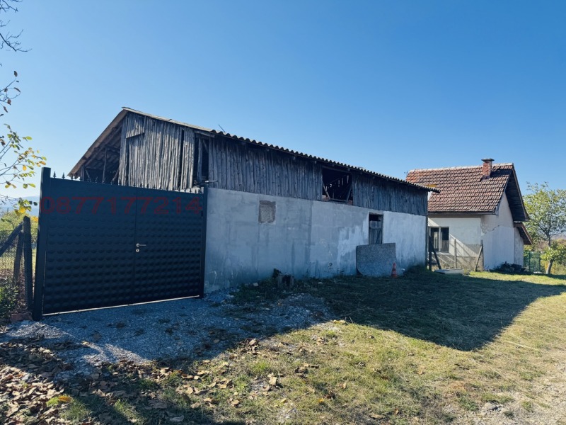 Продава КЪЩА, гр. Монтана, в.з. Запад