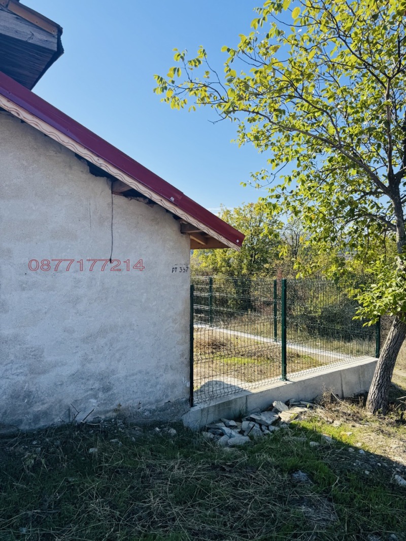 Продава КЪЩА, гр. Монтана, в.з. Запад, снимка 3 - Къщи - 52783399