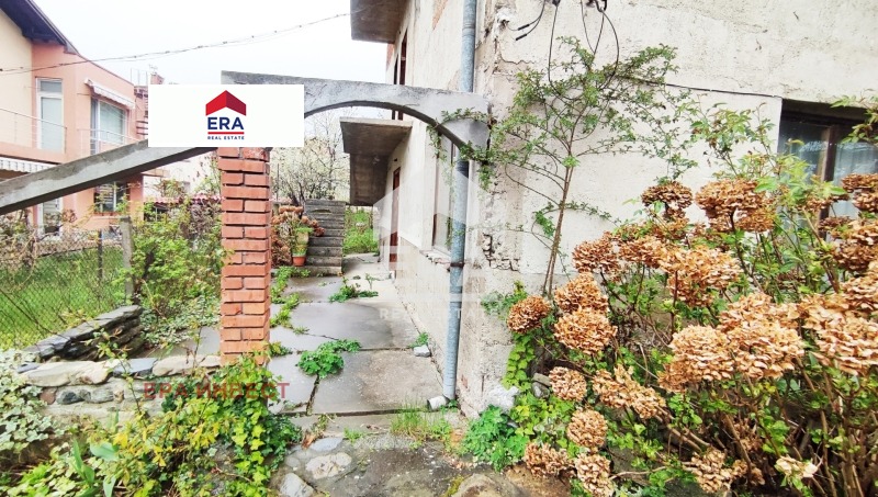 Продава КЪЩА, гр. Сапарева баня, област Кюстендил, снимка 2 - Къщи - 55897907