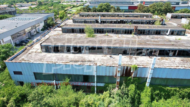 Till salu  Industribyggnad Dobritj , Promisjlena zona - Sever , 10600 kvm | 92632406 - bild [2]