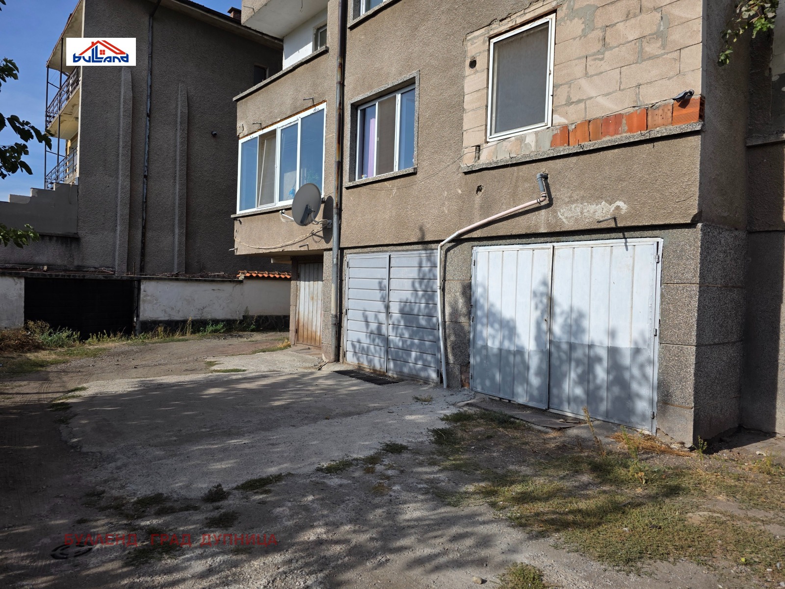 Продава 3-СТАЕН, гр. Дупница, област Кюстендил, снимка 2 - Апартаменти - 56460930