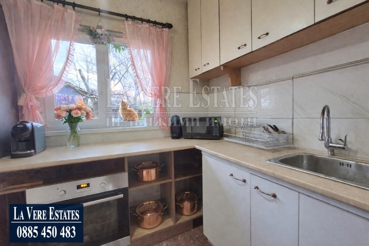 Продава КЪЩА, с. Сандрово, област Русе, снимка 5 - Къщи - 54142245