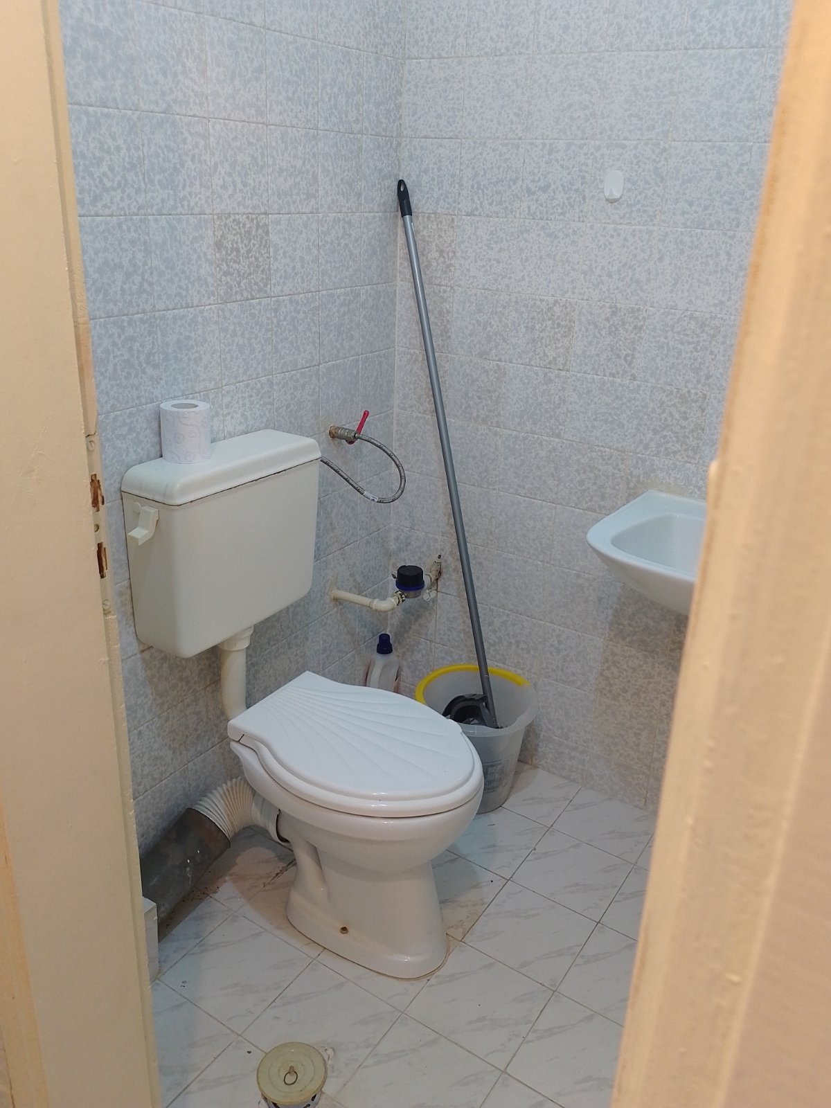 Продава МАГАЗИН, гр. Русе, Център, снимка 2 - Магазини - 53885336