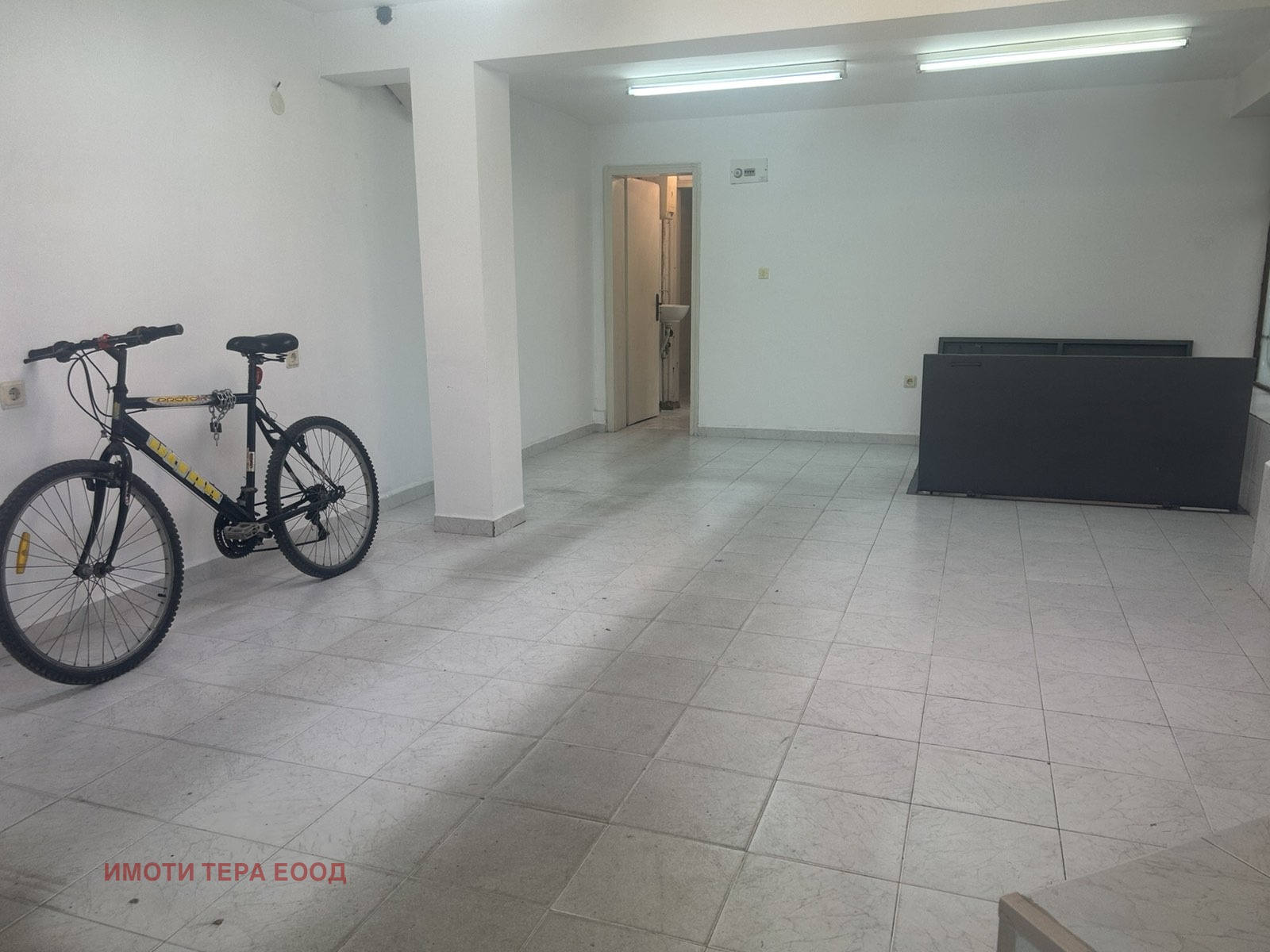 Продава МАГАЗИН, гр. Варна, Зимно кино Тракия